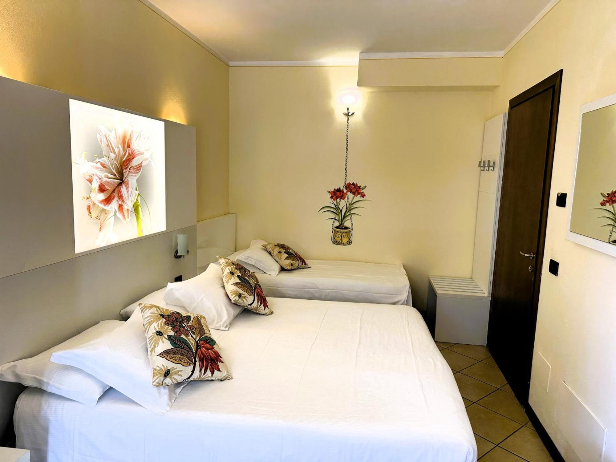 Dependance Pesce D'Oro Hotell Verbania Eksteriør bilde